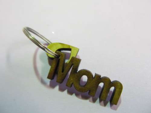 Handbag Charm Keyring Mom With Heart Wood Natural 1pc