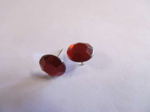 Earrings Stud Rhinestone Red 10mm