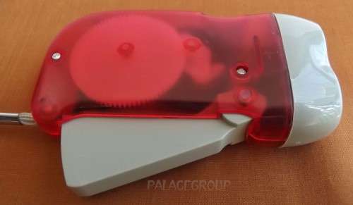 LED Torch, 2 x Bright LED`s, Squeeze Trigger Charging, No Batteries, Light Weight, Durable