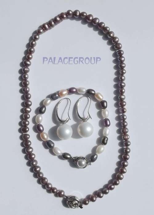 Fine Jewellery, 1 x Freshwater Cultured Pearl Necklace + Bracelet, 1 x Pair Shell Pearl Earrings