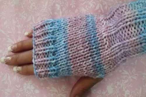 Handmade Mittens, One Size Fits All, Knitted, Wool, Shades Of Pink / Blue, 1 Pair