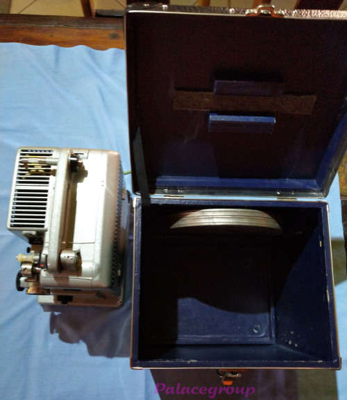 Siemens 16mm Movie Projector In Good Working Order With Storage Case