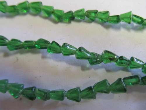 Glass Beads, Indian Beads, Triangle, Green, 7mm x 6mm (sizes vary slightly), 20pc