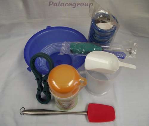 Kitchen Utencils, Kitchen Tools Needed For The Beginner, See Photos and Listing