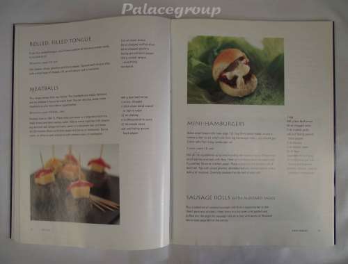 Bite Size - Snacks For Every Occasion, Elsabé van Vreden, 96 Pg, Paper Back, A4