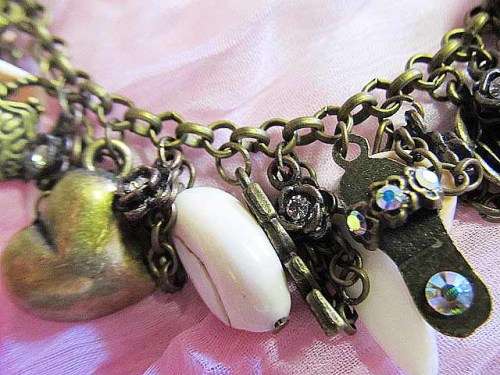 Bracelet, Shell And Charm Chain Bracelet 20cm With 8cm Extender, Bronze Lobster Clasp