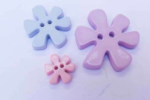 Buttons, Flower Design, Mixed Sizes And Colour, 3pc