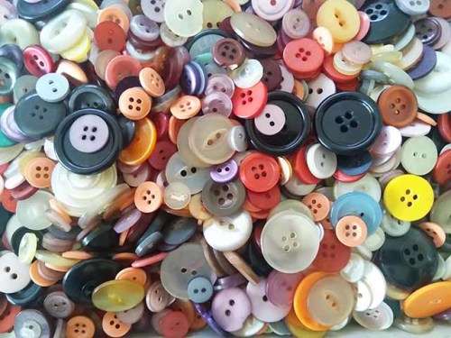 Buttons, Mixed Shapes Sizes And Colour, ±100pc