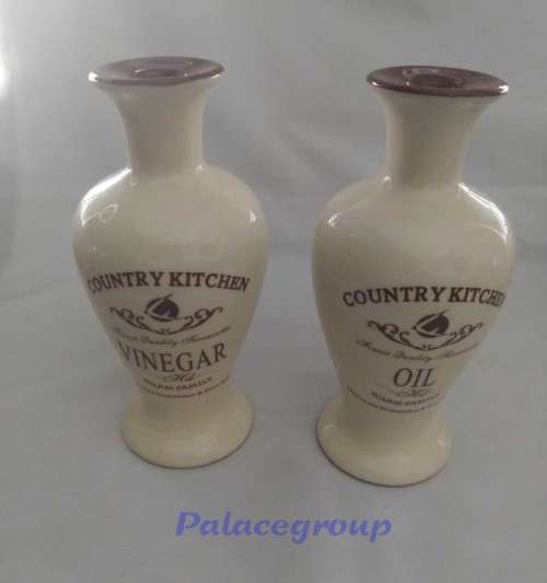 Country Kitchen Oil and Vinegar Jar, Warm Family, 400ml, 190mm x 90mm, See Photo`s Below