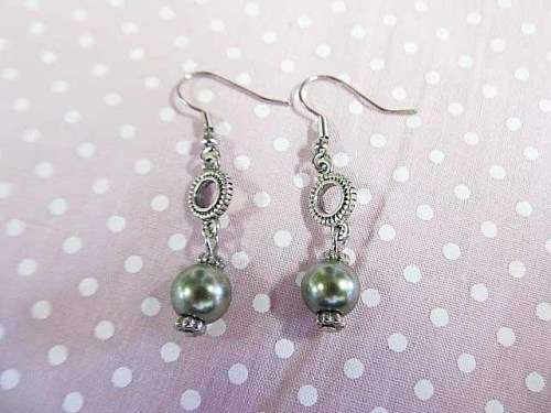 Perrine Earrings, Green Glass Pearl With Nickel, 43mm, 2pc