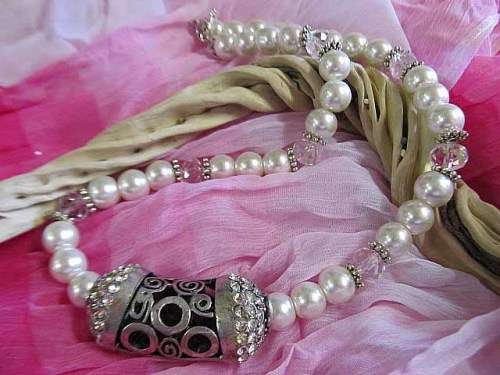Perrine Necklace, White Glass Pearls With Nickel, 46cm, Toggle Clasp, 1pc