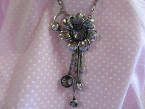 Burtell Necklace, Flower Pendant On Chain, Nickel With Black, 40cm With 6cm Extender, 1pc