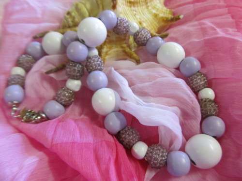 Burtell Necklace, Wooden Beads, Lilac And White, 48cm With Box Clasp, 1pc