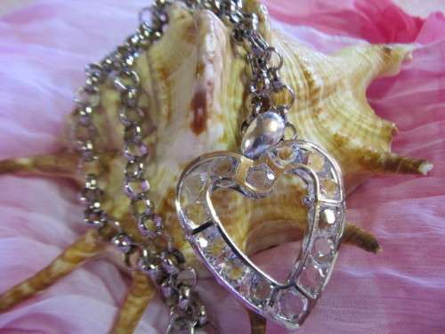 Cristia Necklace,  Clear Crystal Heart Pendant On Nickel Chain And Signoretti Clasp, 46cm, 1pc