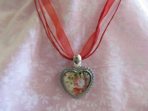 Mistique Necklace, Pendant On Red Wax Cord And Ribbon, 43cm With 4cm, 1pc