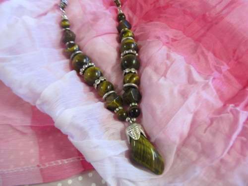 Simone Necklace, Tiger Eye On Brown Leather With Tiger Eye Pendant, Nickel, Toggle Clasp, 45cm