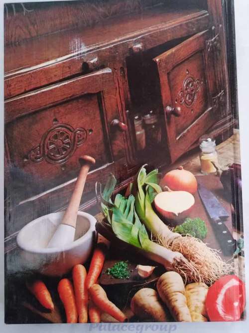 Woman`s Own - Book Of Casserole Cookery, 128 Pages, Rec 132, Hardcover, +A4