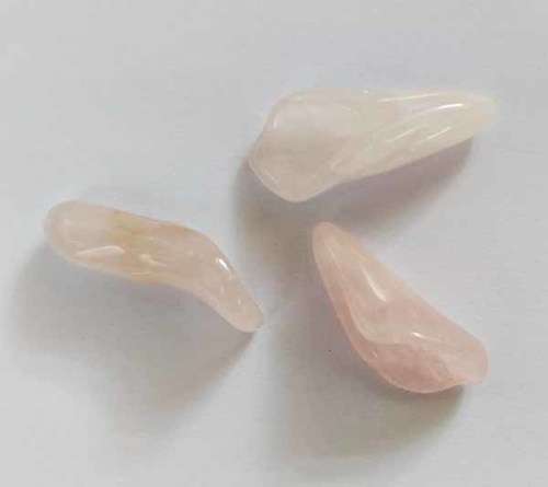Carved In Semi-Precious Stone, Flower, Rose Quartz, Hole Top To Bottom, ±29mm, 1pc