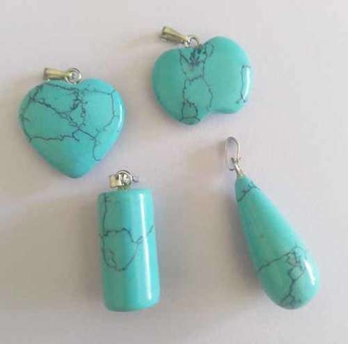 Pendant Semi-Precious, Turquoise Howlite, Random Design Will Be send, ±27mm