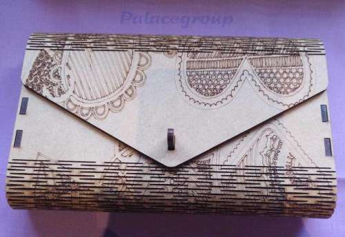 Laser Cut Wooden Bag, Natural Wood Colour, 175 x 115 x 32mm, See Photos and Listing, 1pc