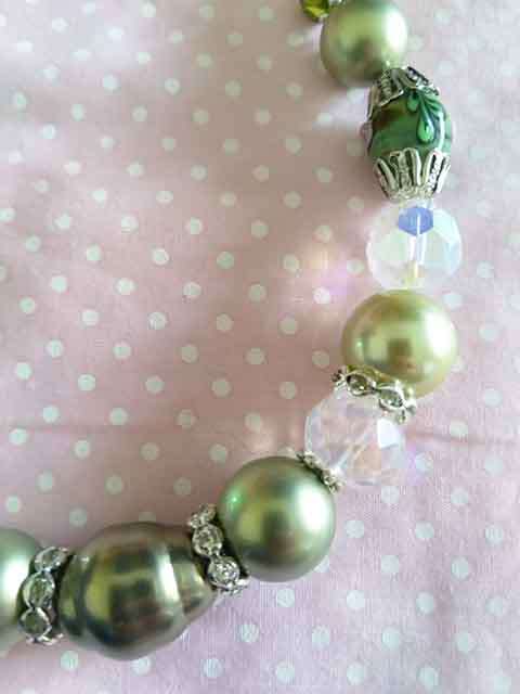 Green Shell Pearls With Clear Crystal Beads, Clay Beads, Rondals Nickel Findings, Toggle Clasp, 46cm