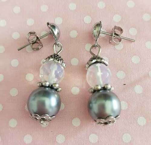 Perrine Earrings, Grey Glass Pearls & Moonstone Beads, Nickel Findings & Studs, 32mm, 2pc