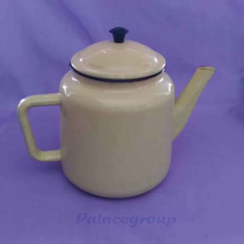 Beige And Black Enamel Coffee / Tea Pot, Chip Marks, 1.700ml, See Photo`s For More Info