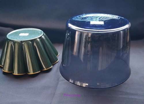 1 Lot Salad Bowl And Dessert / Cake Mould, See Photos For More Info