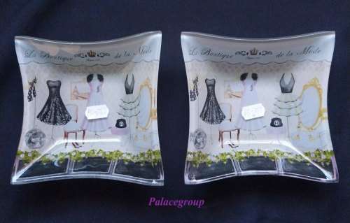Jewellery Display / Storage Holder, Glass With Boutique Theme, Size - 120mm x 120mm x 30mm, 1 Set