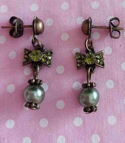 Riza Earrings, Green Glass Pearls+Green Rhinestones, Bronze Findings+ Ear Studs, 28mm, 2pc