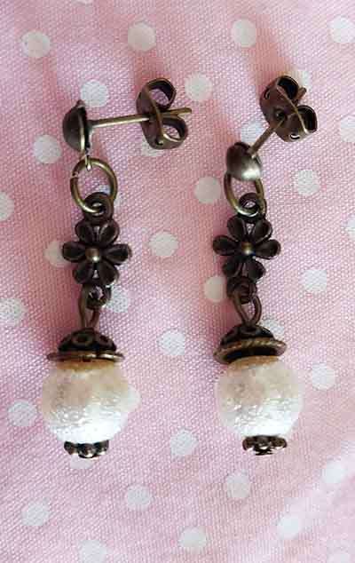 Perrine Earrings, Beige Glass Pearl With Flower, Bronze Findings+Ear Studs, 35mm, 2pc