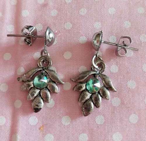 Riza Earrings, Leaf With Green Rhinestones, Nickel+ Ear Studs, 27mm, 2pc
