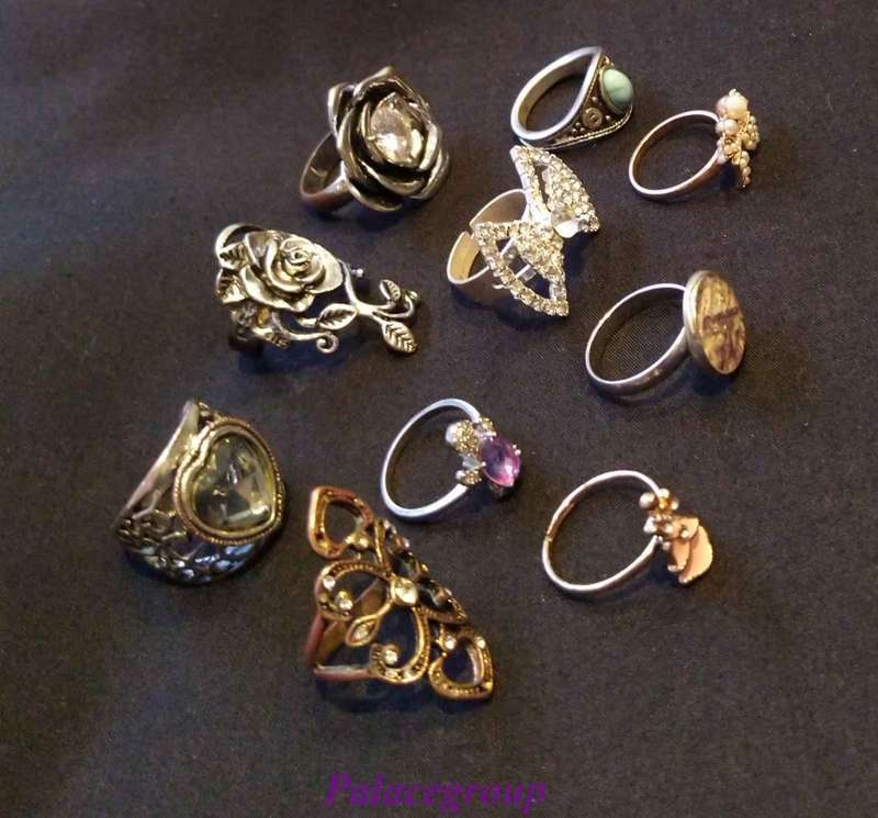 10 x Fashion Rings, Various sizes