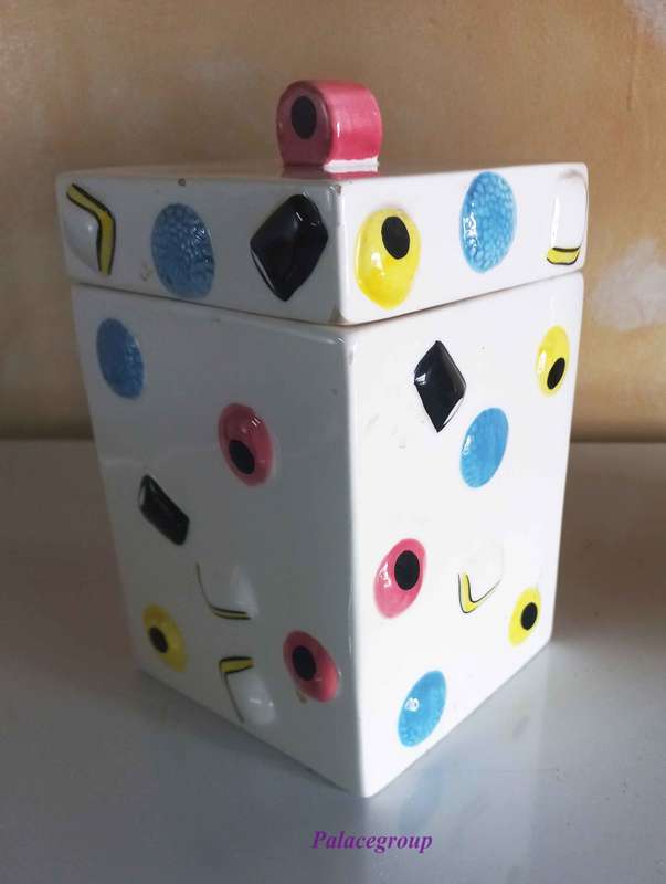 White Candy Jar With Lid, Ceramic, 180mm x 110mm x 110mm, 1pc