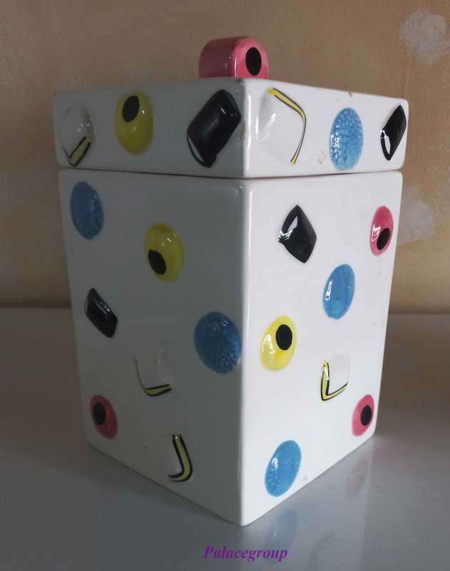 White Candy Jar With Lid, Ceramic, 180mm x 110mm x 110mm, 1pc