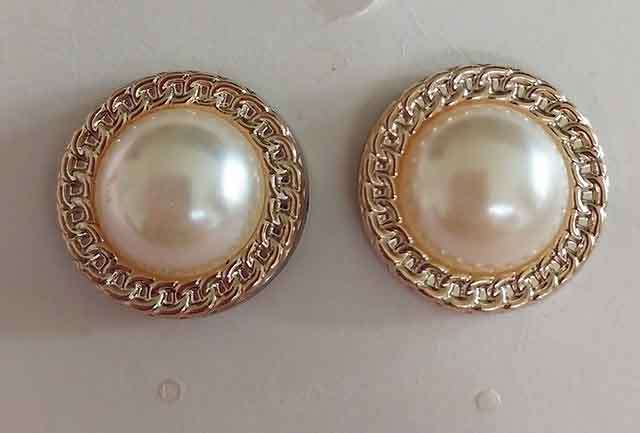 Earrings, Faux Pearl On Acrylic Gold Back, 18mm Diameter, 2pc