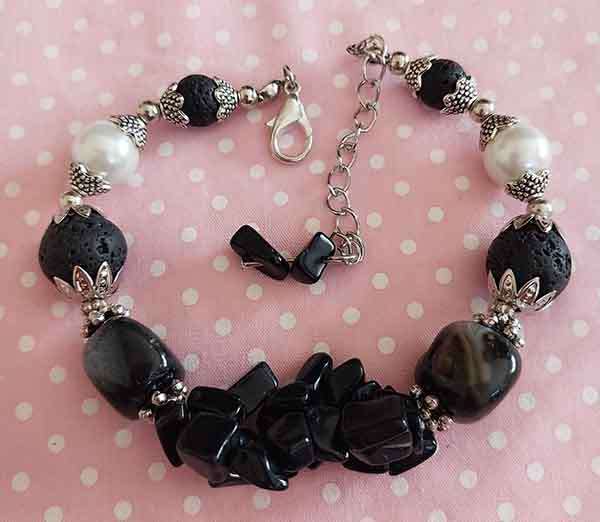 Bracelet, Black Semi-Precious Chips+Beads+W Glass Pearls, Nickel Findings, Lobster Clasp, 20cm + 5cm