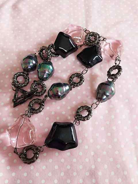 Necklace, Black Shell Pearls+Black+Pink Crystal Beads, Black Nickel Findings, Toggle Clasp, 60cm