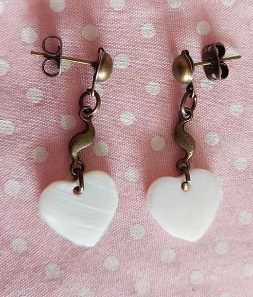 Earrings, White Mother Of  Pearl Hearts, Bronze Findings And Ear Studs, 32mm, 2pc