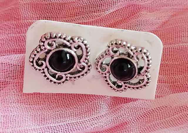 Earrings, Flower Shape Studs With Black Centre, Nickel Findings And Nickel Ear Studs,  11mm Dia