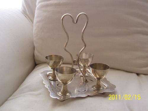 EPNS Silver Plated Egg Holder with 4 Egg Cups