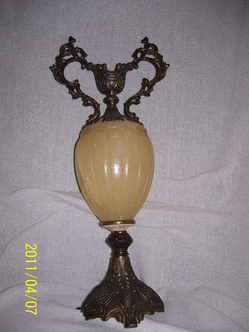 Alabasta decorative piece - very heavy