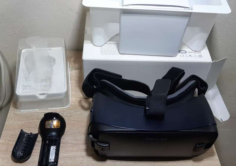 Samsung Gear VR Virtual Reality Headset