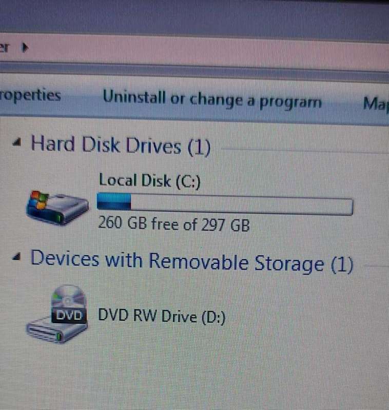 DELL LAPTOP (NEW BATTERY INSTALLED)
