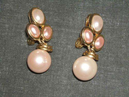 **R1 START** Immitation Pearl Clip-on earrings