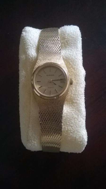 VINTAGE RADO SWISS MADE WOMENS QUARTZ WATCH