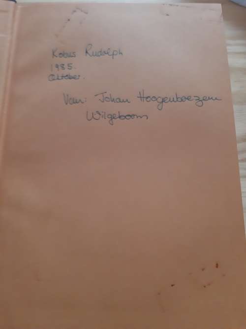 Die Groot Afrikaanse Familienaamboek deur C Pama (1983)