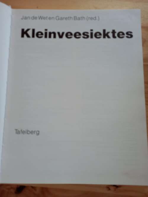 Kleinveesiektes deur Jan de Wet & Gareth Bath(red) - Toestand - Soos Nuut