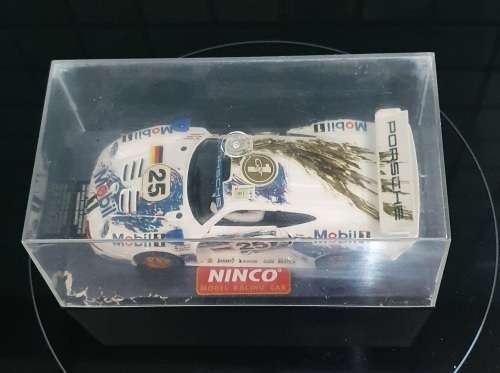 1/32 Ninco Porsche 911 GT1
