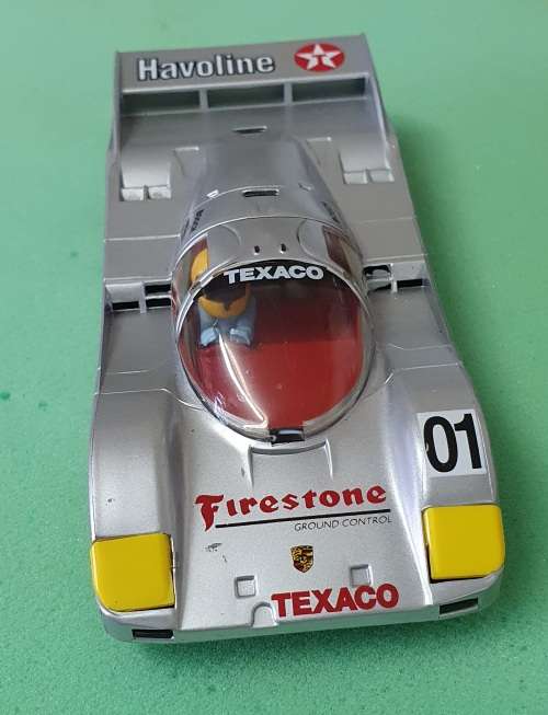 Hornby - Porsche 962 C560